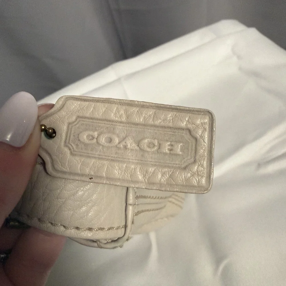 Vintage Coach Sonoma Small Flap Bag Natural Grain Leather Crossbody Parchment